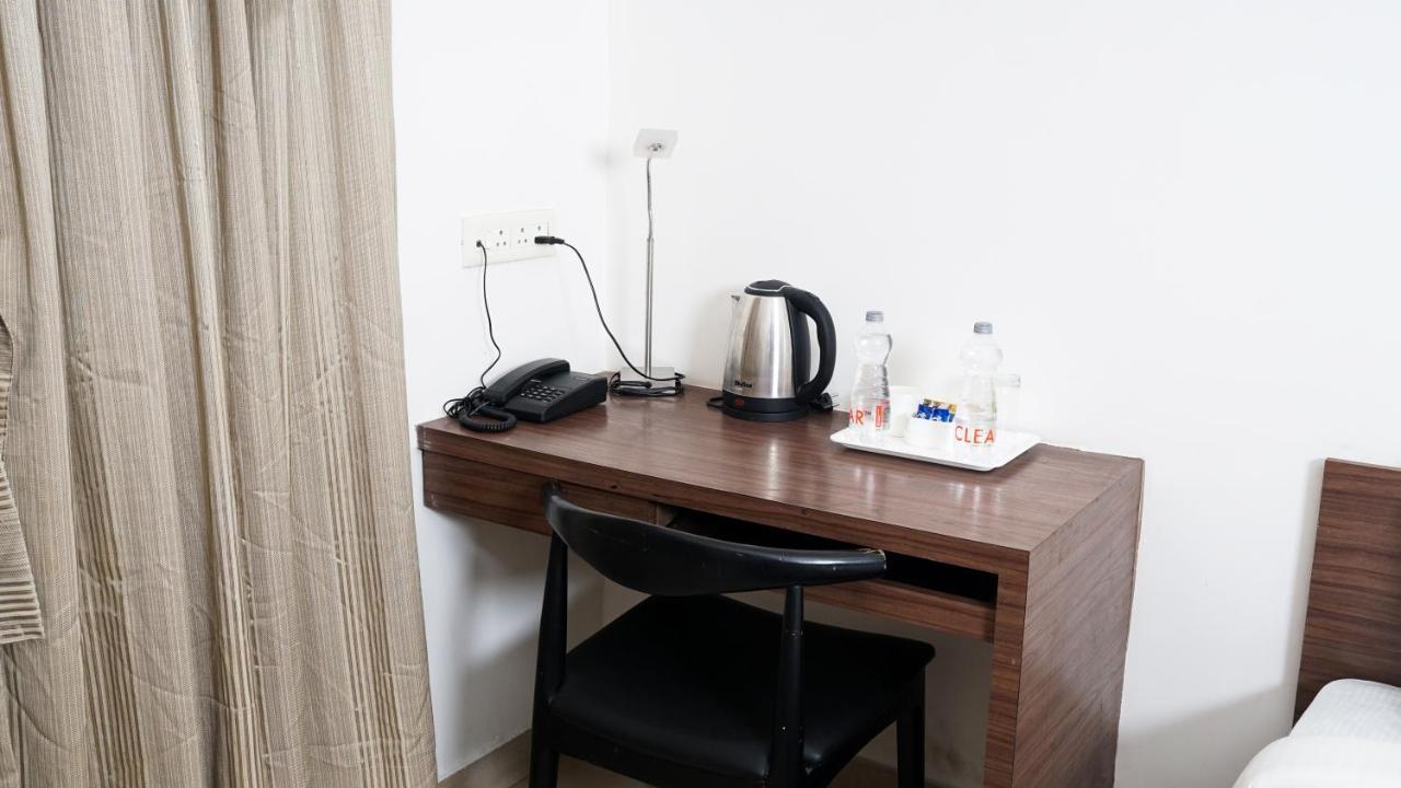 The Altruist Business Stays, Navi Mumbai-2 Экстерьер фото